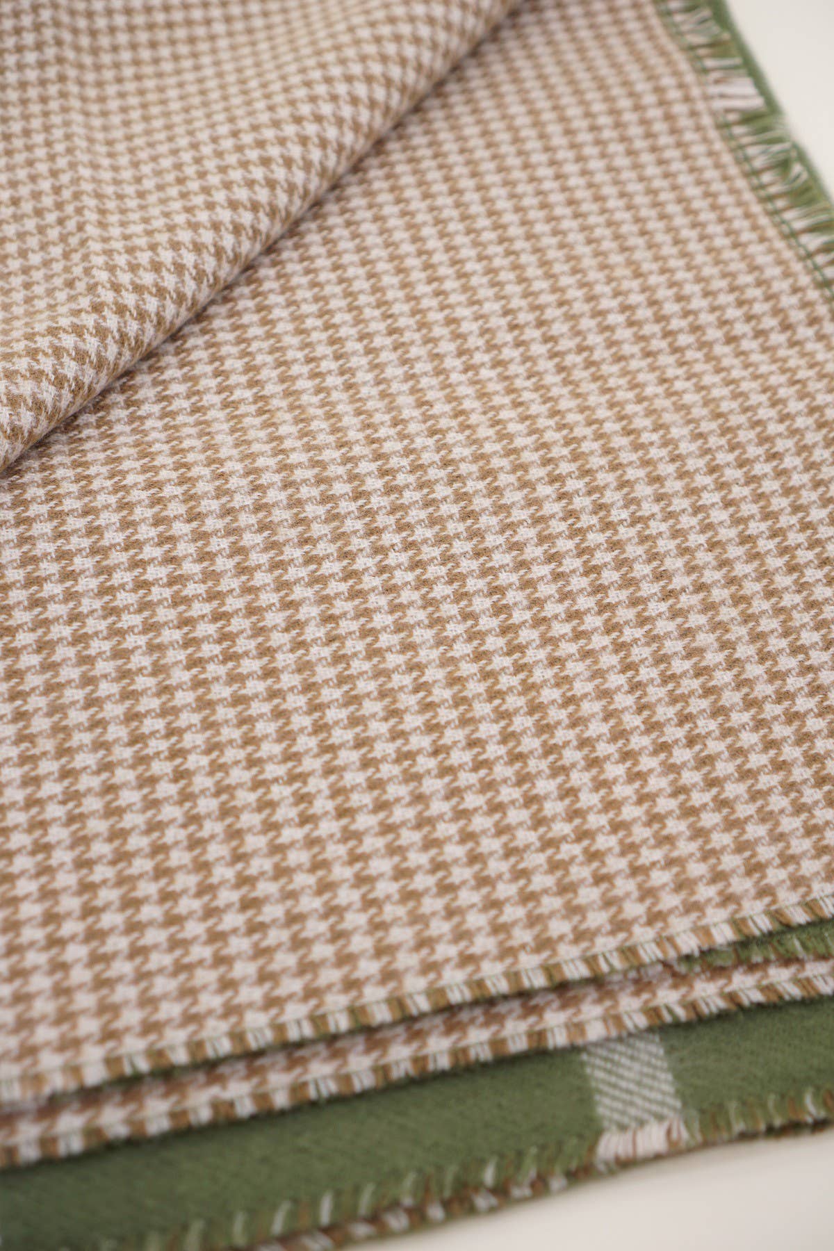 Olive & Pique Reversible Sage Blanket Scarf