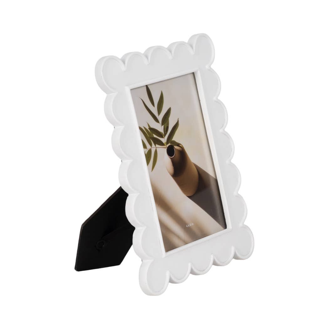 Scalloped Edge Photo Frame - White, 4x6 in.